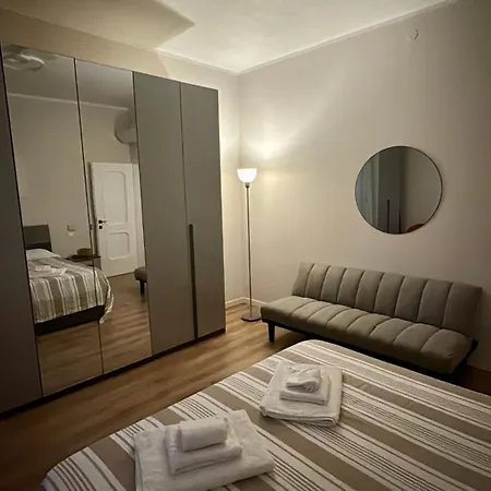 Διαμέρισμα Modern Near Hospital And Center