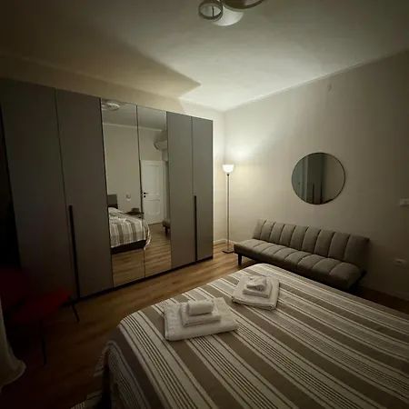 Modern Near Hospital And Center Appartamento Parma
